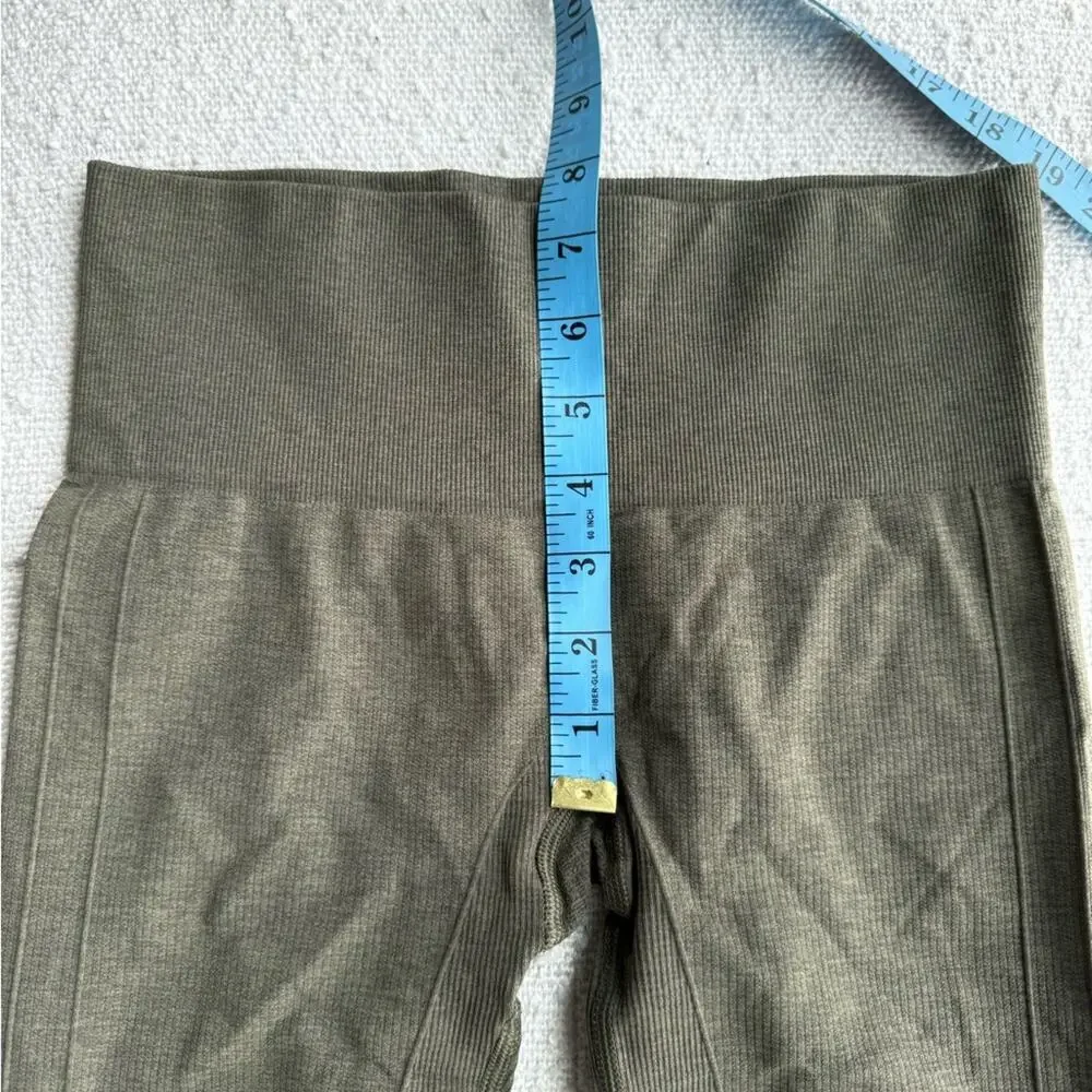 Lululemon Women’s In The Flow Crop Ribbed Ruched Seamless Leggings Size 4